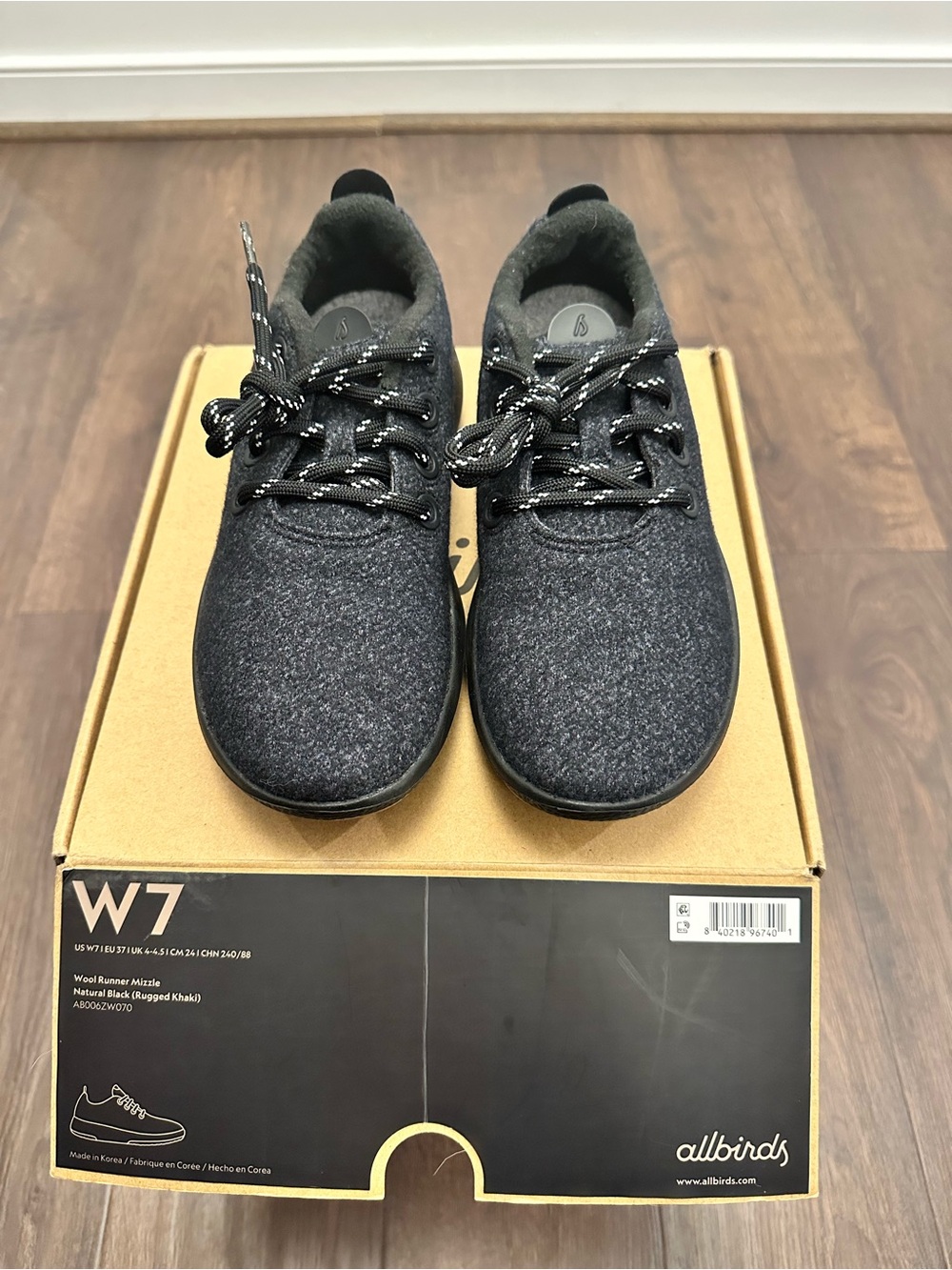 Airbirds Wool Runner Mizzle Natural Black (Rugged Khaki) Women’s Shoes, Size 7